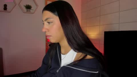 Christine  online show from 09.18.25