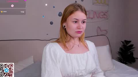 Snapshot of christine_wallker chatting on 09.12.25 christine_wallker online show from 09.12.25