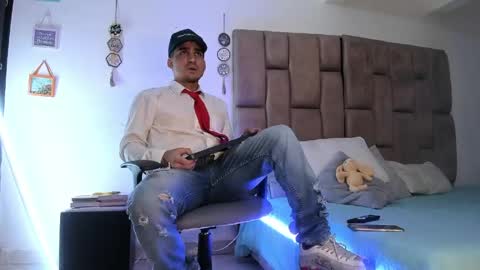 christopher online show from 05.13.26