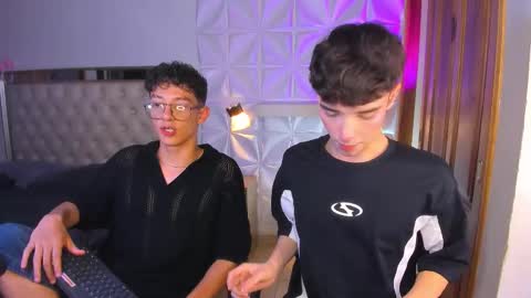 Snapshot of christopher_hunter chatting on 02.11.26 Chrisopher Hunter online show from 02.11.26