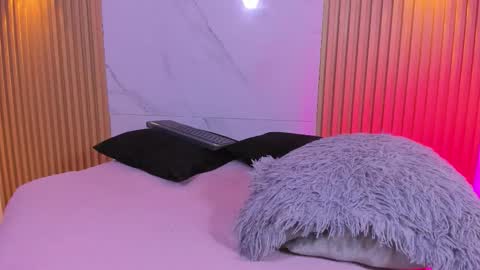 Snapshot of christopher_hunter chatting on 02.24.26 Chrisopher Hunter online show from 02.24.26