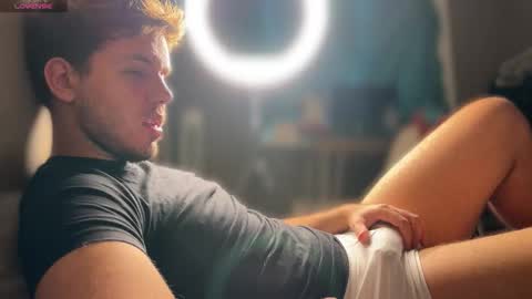 Snapshot of christophertan chatting on 09.30.25 Christopher online show from 09.30.25