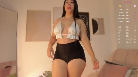 Snapshot of christyevans__ chatting on 10.26.25 Christy online show from 10.26.25