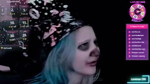 christyw3b online show from 11.12.25