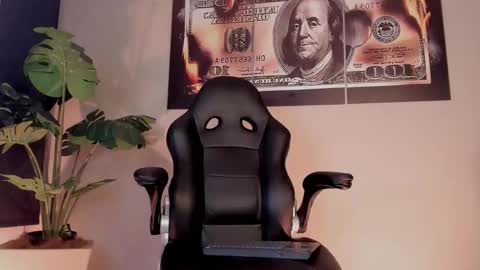 chrizmacgregor online show from 12.18.25