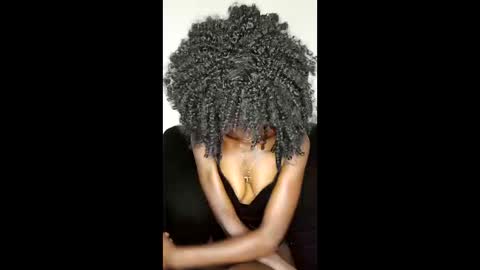 Snapshot of chroe22 chatting on 12.21.25 chroe22 online show from 12.21.25