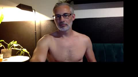 Snapshot of chrome89 chatting on 10.25.25 Chrome89 online show from 10.25.25