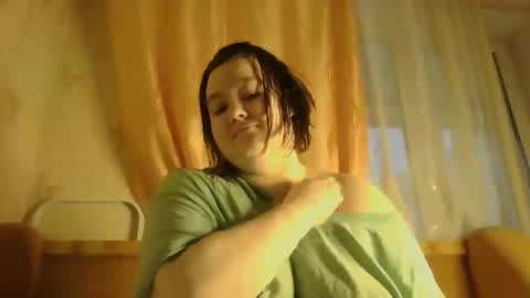 Snapshot of chubby__katie_ chatting on 12.14.24 Kat online show from 12.14.24