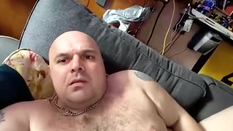 chubbyman40 online show from 04.17.26