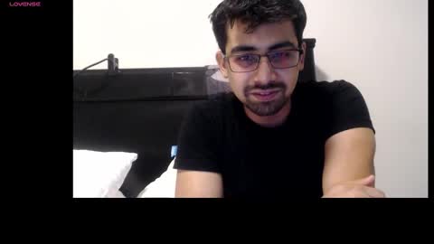 Chilling online show from 09.23.25