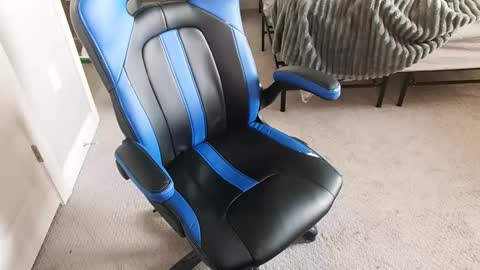 Snapshot of chuck0781 chatting on 01.10.25 chuck online show from 01.10.25