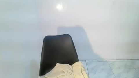 Snapshot of chulaera chatting on 09.11.25 Chloe online show from 09.11.25