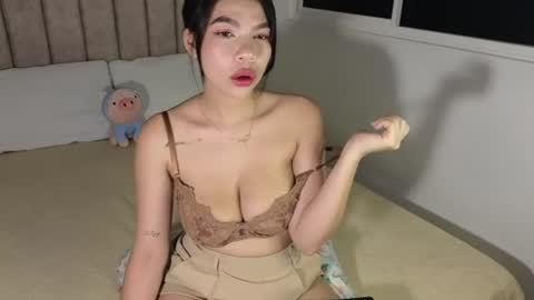 Mia online show from 06.26.26