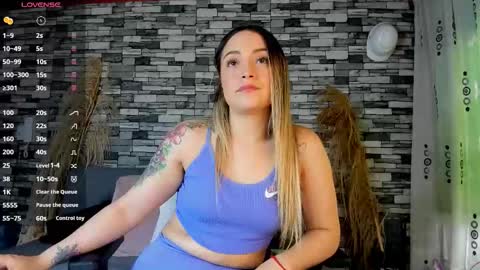 Snapshot of ciindy_lovee chatting on 10.08.25 Ciindy Lovers online show from 10.08.25