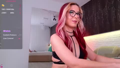 Snapshot of cindefucknrella chatting on 02.25.26 Riya online show from 02.25.26