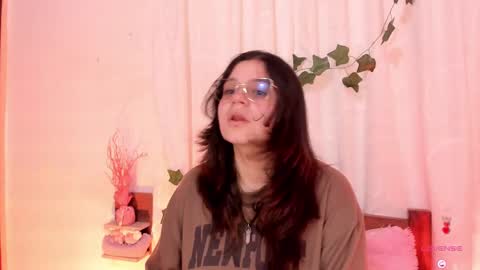 Snapshot of cinderella_lewis chatting on 02.25.25 Sofi Eva and Mey online show from 02.25.25