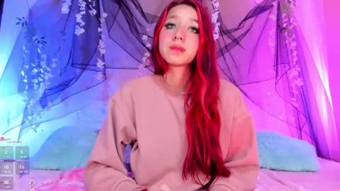 Snapshot of cinderella_lewis chatting on 03.08.25 Sofi Eva and Mey online show from 03.08.25