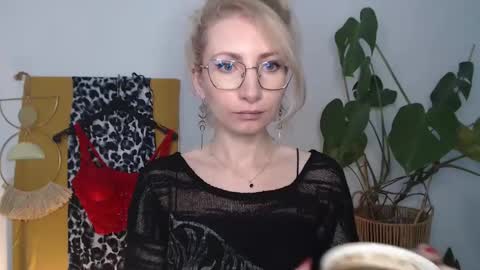 Cinderella online show from 04.13.26