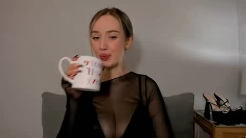 cindyprettywomen online show from 10.23.25