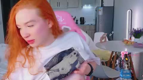 Snapshot of cinnabongirls chatting on 06.15.26 Maddy online show from 06.15.26