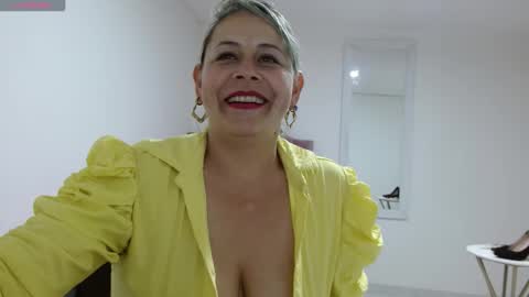 Snapshot of cinthia1609 chatting on 01.20.25 cinthia1609 online show from 01.20.25