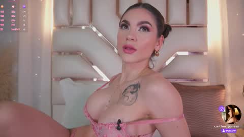 Cinthia online show from 02.10.26