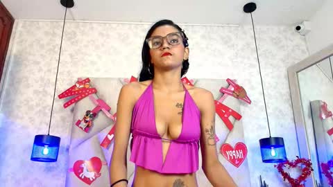 Snapshot of cinthiabaker chatting on 09.15.25 cinthiabaker online show from 09.15.25