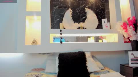 Cinthya  online show from 09.25.25