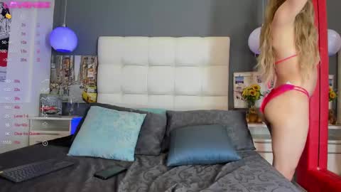 Snapshot of cinthya_walker1 chatting on 03.04.25 cinthya_walker1 online show from 03.04.25