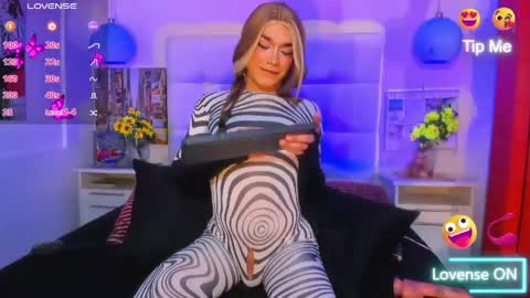 cinthya_walker1 online show from 04.14.26