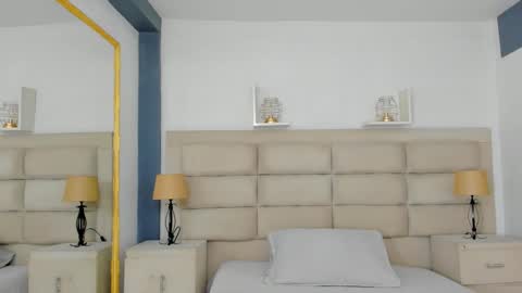 CintiaCollins  online show from 12.02.25