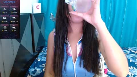 Snapshot of cintialorens1 chatting on 02.03.25 joha natural hairy pussydont forget thumbs up online show from 02.03.25