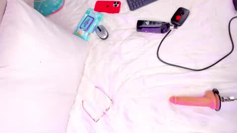 Snapshot of cintiavega chatting on 01.18.26 Cintia online show from 01.18.26