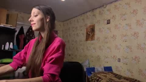 Snapshot of cirabonnet chatting on 11.04.25 Lisa Salivan online show from 11.04.25