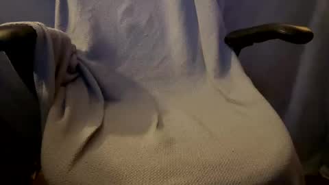 Snapshot of circlejerkslutt chatting on 02.07.25 join the circle online show from 02.07.25