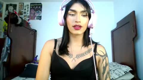   Citrina     Tallulah       Vanexandra     online show from 01.14.25