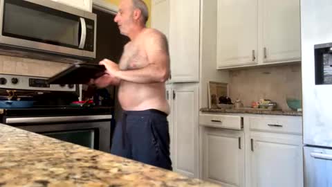 Snapshot of cj3d2 chatting on 10.12.25 Cjd32 online show from 10.12.25