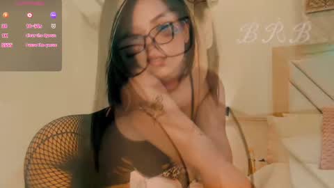 Claire 3 online show from 09.17.25