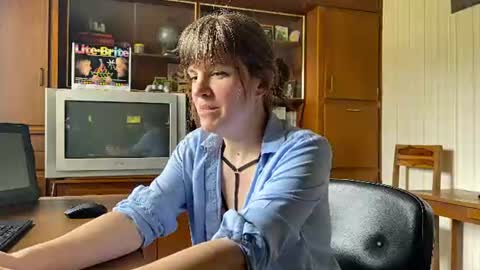 Snapshot of claire_moulin chatting on 07.13.26 Claire Moulin online show from 07.13.26