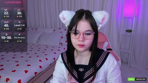 Snapshot of clairefaers chatting on 01.17.25 Claire Faers online show from 01.17.25