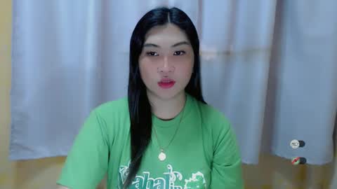 Snapshot of clairewntr_ chatting on 12.09.24 CLAIRE online show from 12.09.24