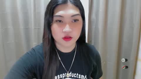 Snapshot of clairewntr_ chatting on 12.09.24 CLAIRE online show from 12.09.24