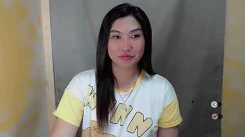 Snapshot of clairewntr_ chatting on 12.14.24 CLAIRE online show from 12.14.24