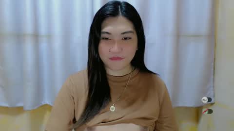 Snapshot of clairewntr_ chatting on 12.18.24 CLAIRE online show from 12.18.24