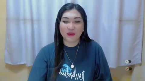 Snapshot of clairewntr_ chatting on 12.28.24 CLAIRE online show from 12.28.24