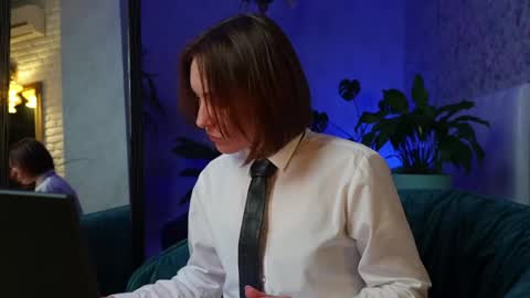 Clara online show from 04.11.26