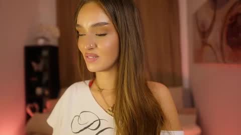 Clara smile online show from 09.26.25