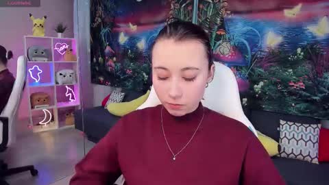 clarabenson online show from 10.10.25