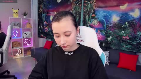 clarabenson online show from 10.14.25