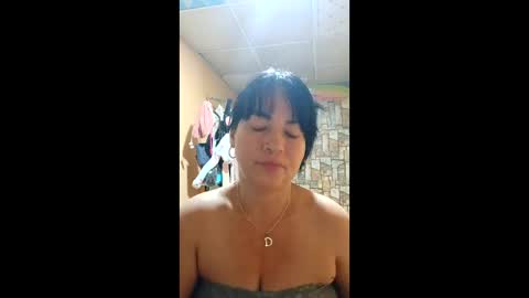 Snapshot of clarastone486141 chatting on 05.21.26 clarastone486141 online show from 05.21.26